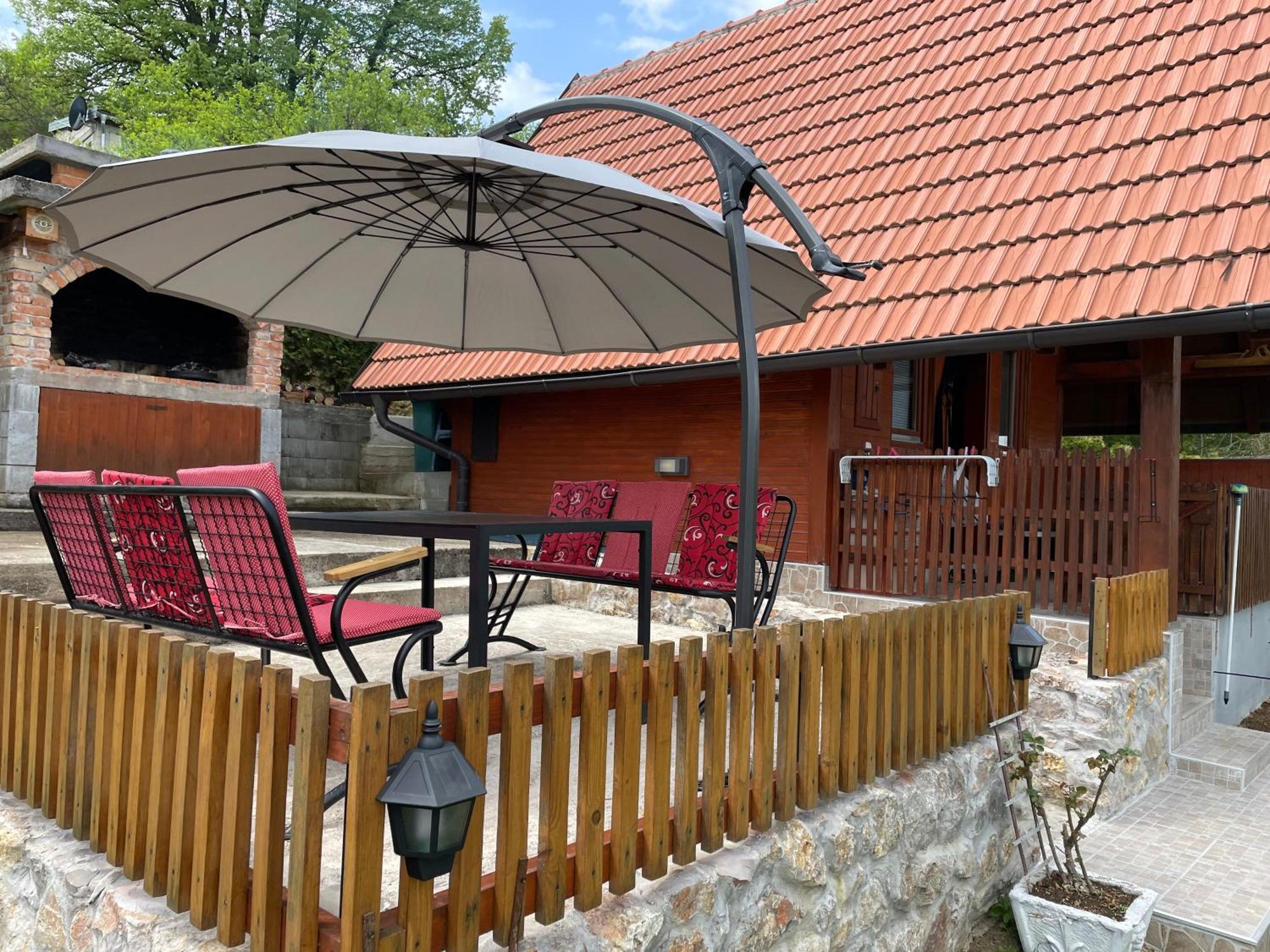 Holiday Home Nemo Бихач Экстерьер фото